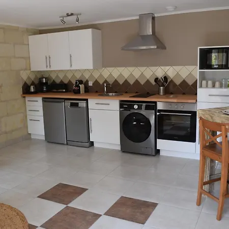 Appartement Zélie Ambillou-Château