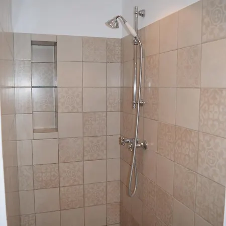 Zelie Apartment