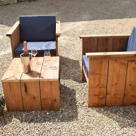 Zelie Daire Ambillou-Château